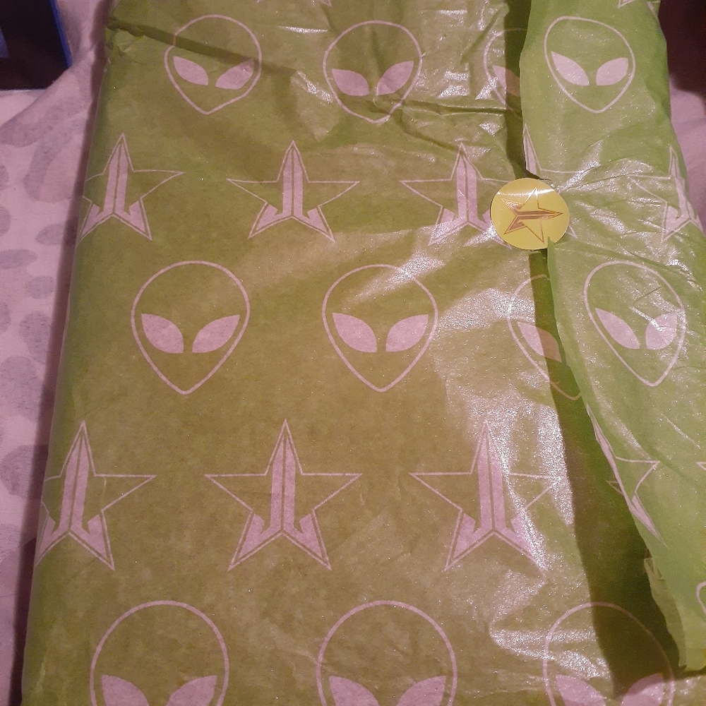 Jeffree star alien palette